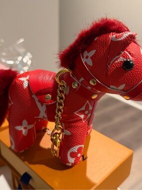 Red Designer-Style Plush Dog Keychain for Accessories